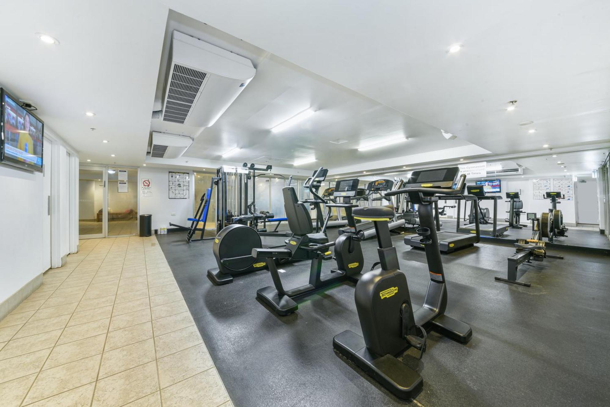 Spacious One-bedroom With Balcony Sydney